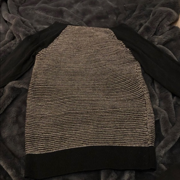 Sweater - Picture 3 of 3